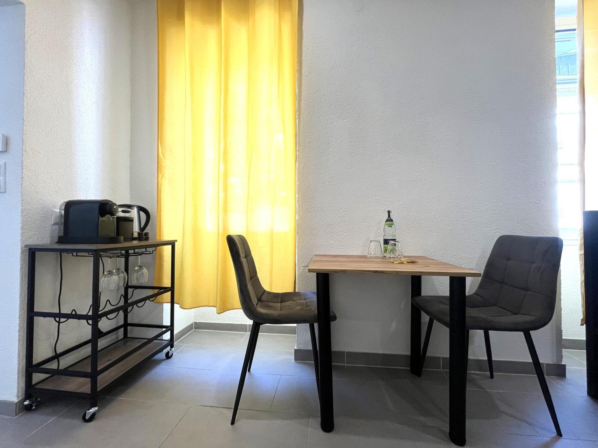 Simplex Apartments Am Europaplatz Karlsruhe Bilik gambar
