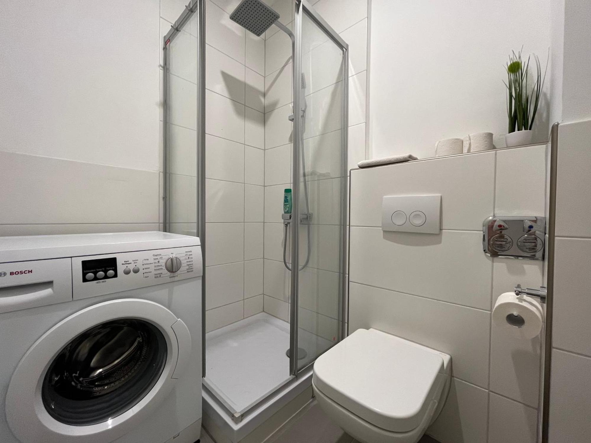 Simplex Apartments Am Europaplatz Karlsruhe Bilik gambar