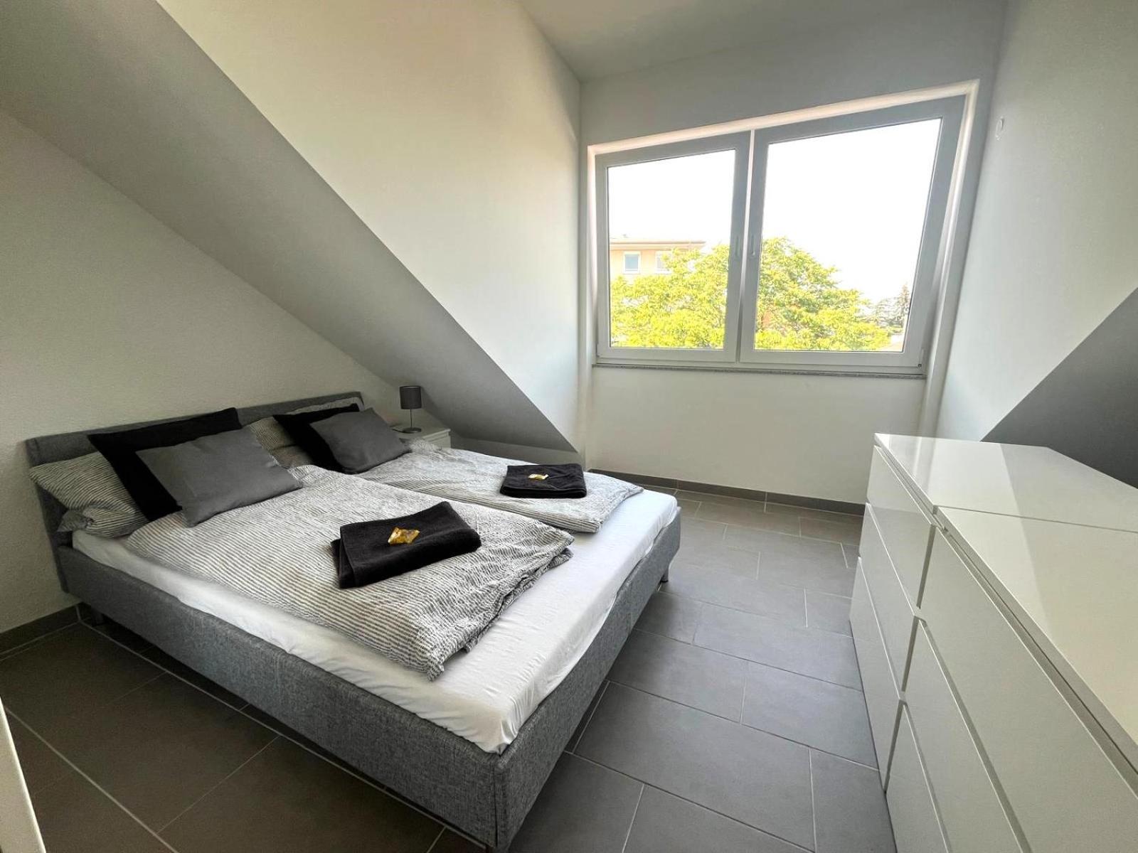 Simplex Apartments Am Europaplatz Karlsruhe Bilik gambar