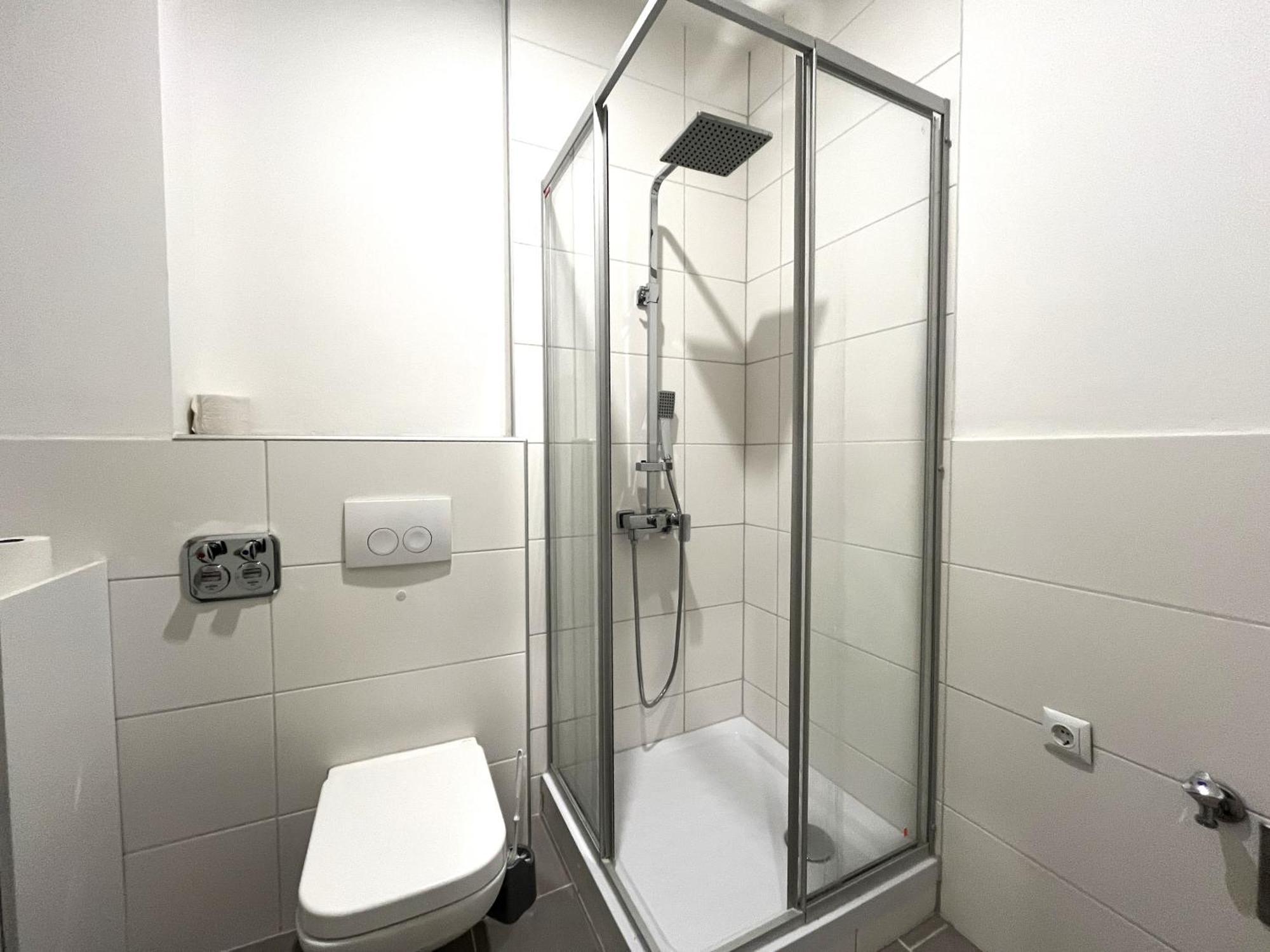 Simplex Apartments Am Europaplatz Karlsruhe Bilik gambar