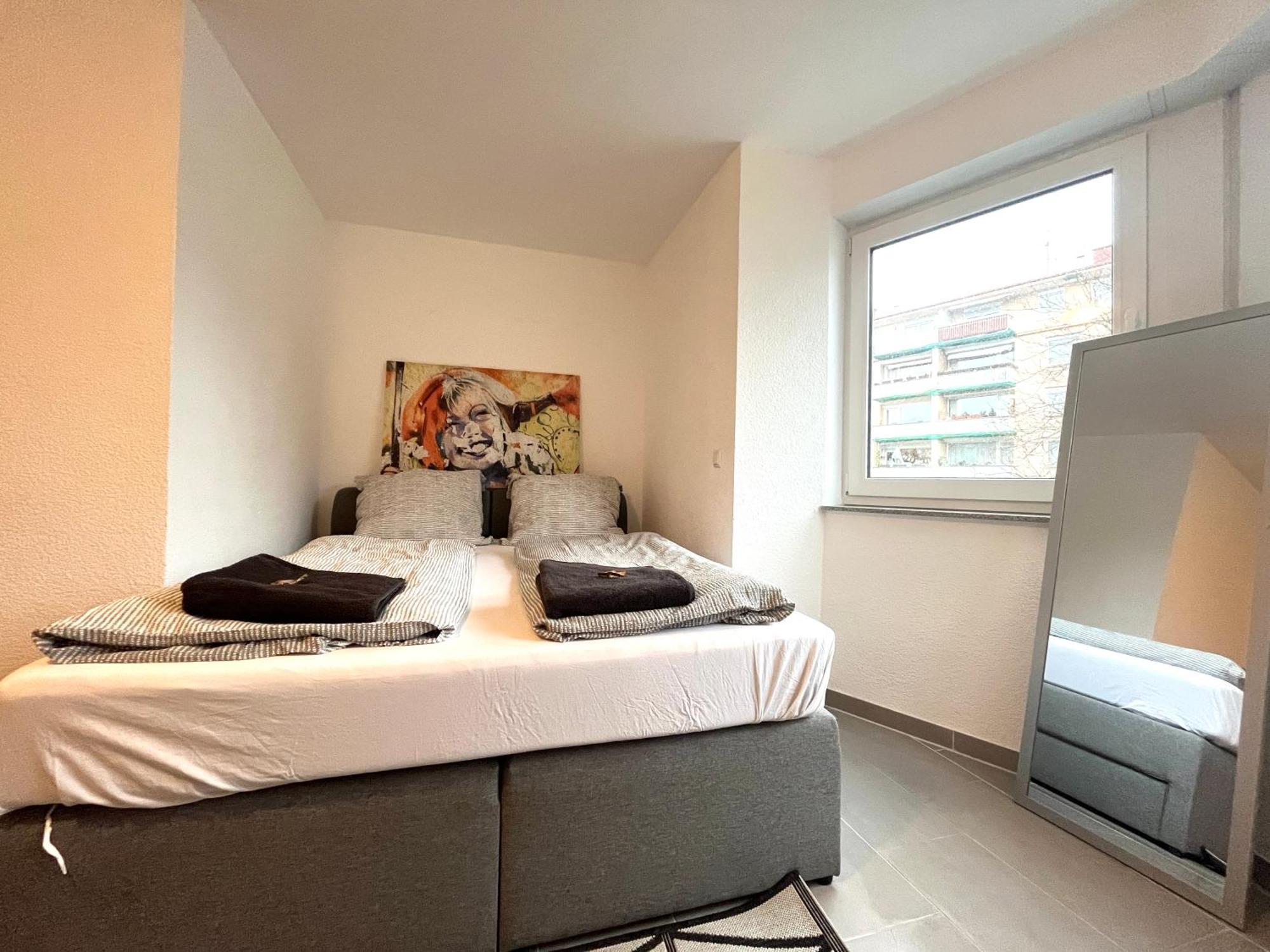 Simplex Apartments Am Europaplatz Karlsruhe Bilik gambar